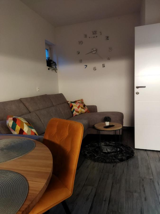 Apartman Na Jezeru ザグレブ エクステリア 写真