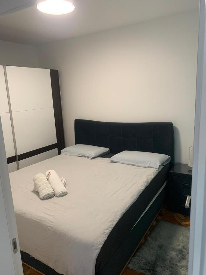 Apartman Na Jezeru ザグレブ エクステリア 写真
