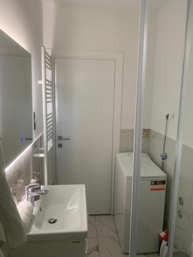 Apartman Na Jezeru ザグレブ エクステリア 写真