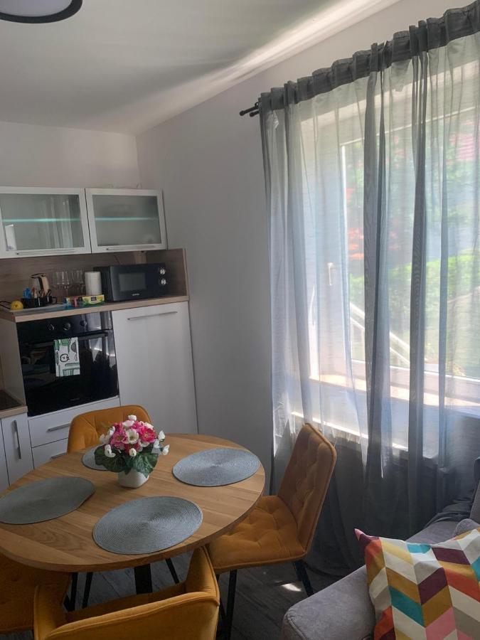 Apartman Na Jezeru ザグレブ エクステリア 写真