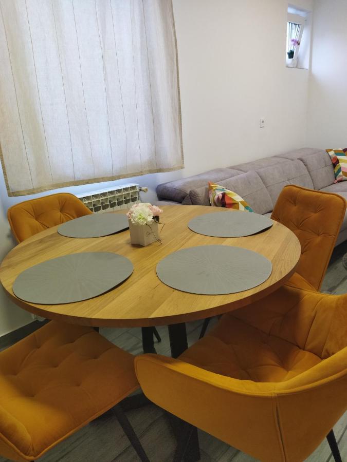 Apartman Na Jezeru ザグレブ エクステリア 写真