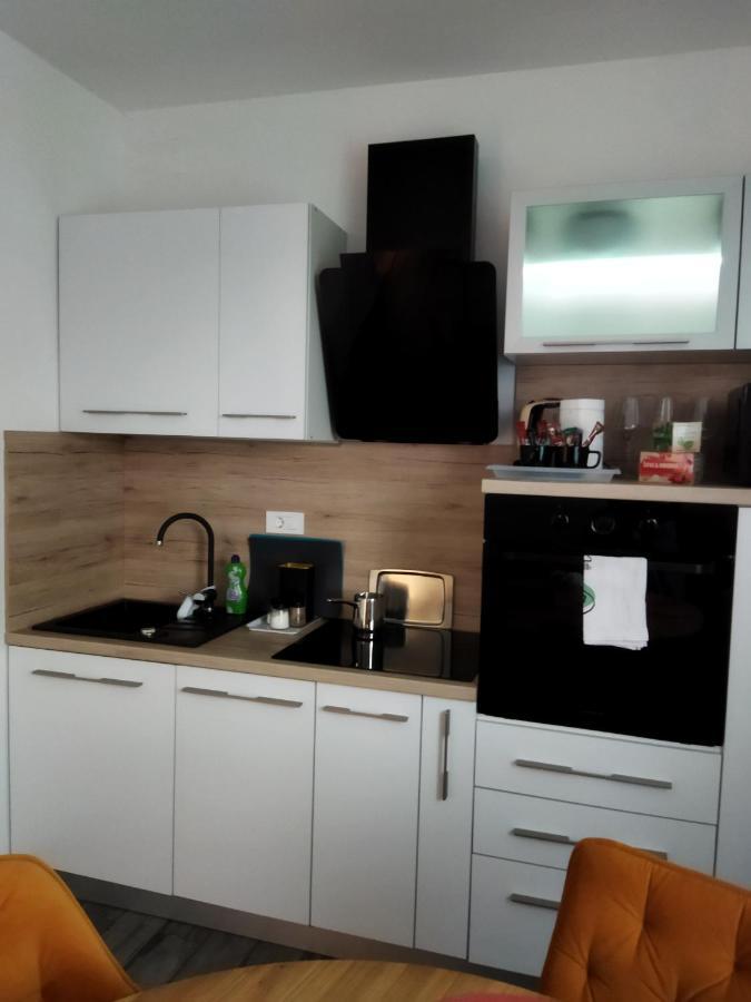 Apartman Na Jezeru ザグレブ エクステリア 写真