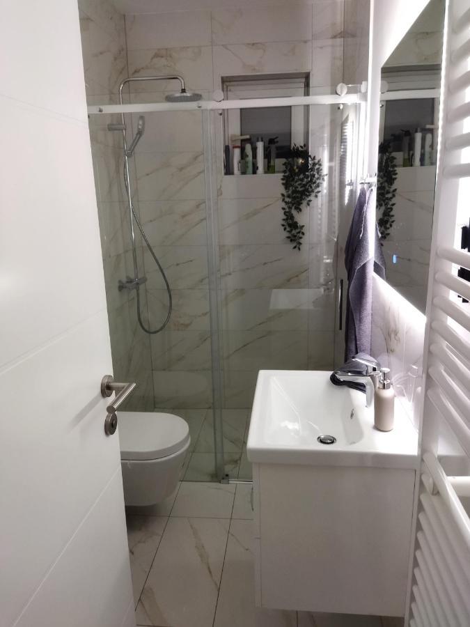 Apartman Na Jezeru ザグレブ エクステリア 写真