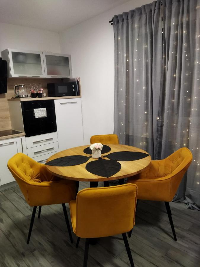 Apartman Na Jezeru ザグレブ エクステリア 写真