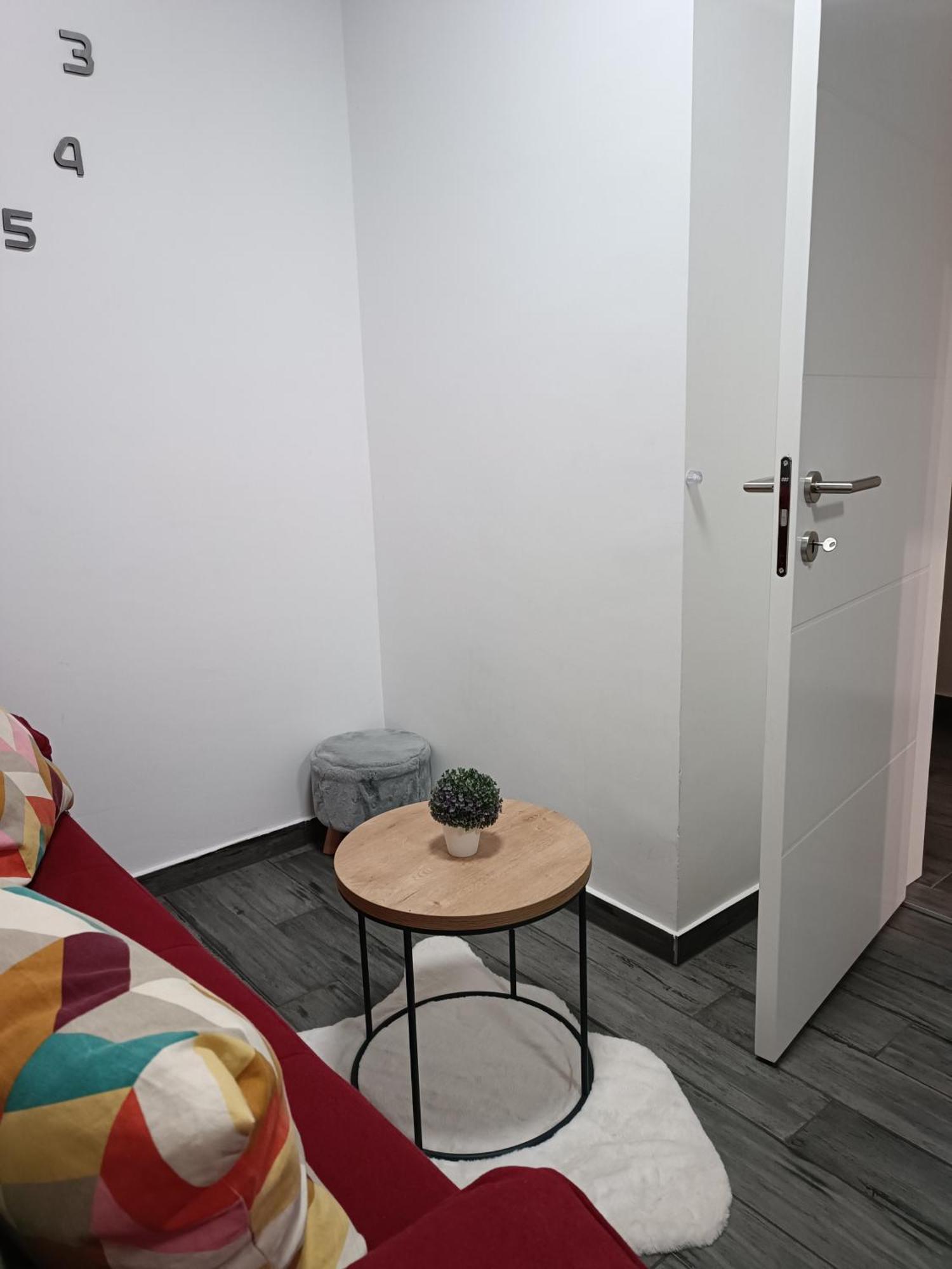 Apartman Na Jezeru ザグレブ エクステリア 写真