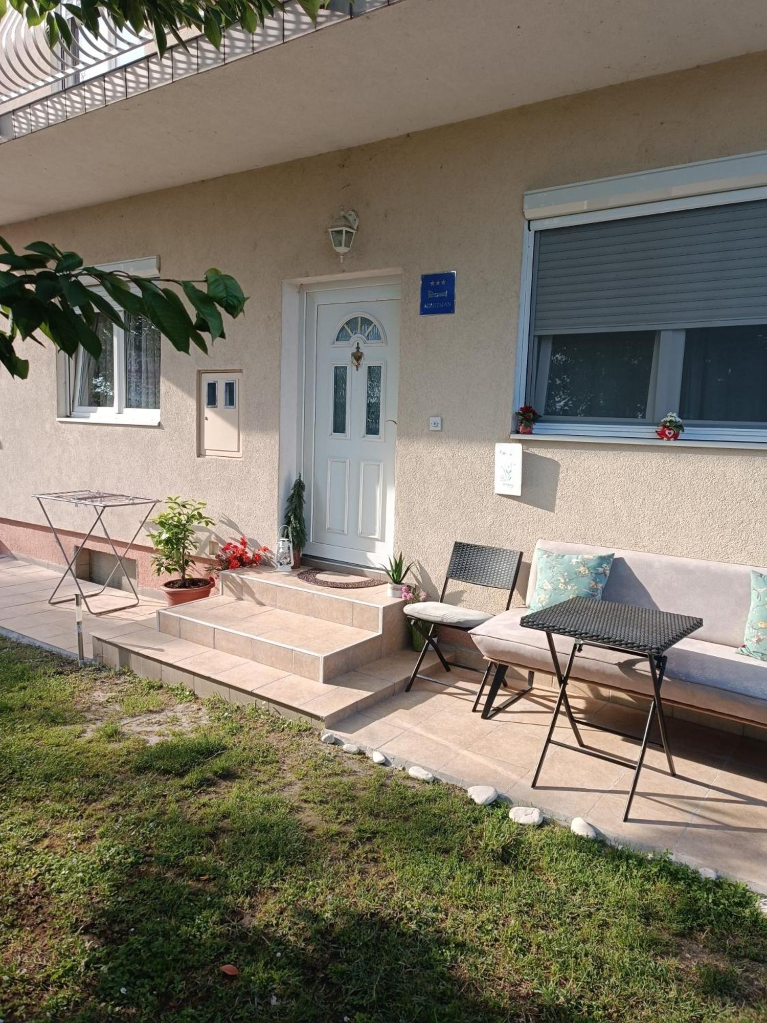 Apartman Na Jezeru ザグレブ エクステリア 写真