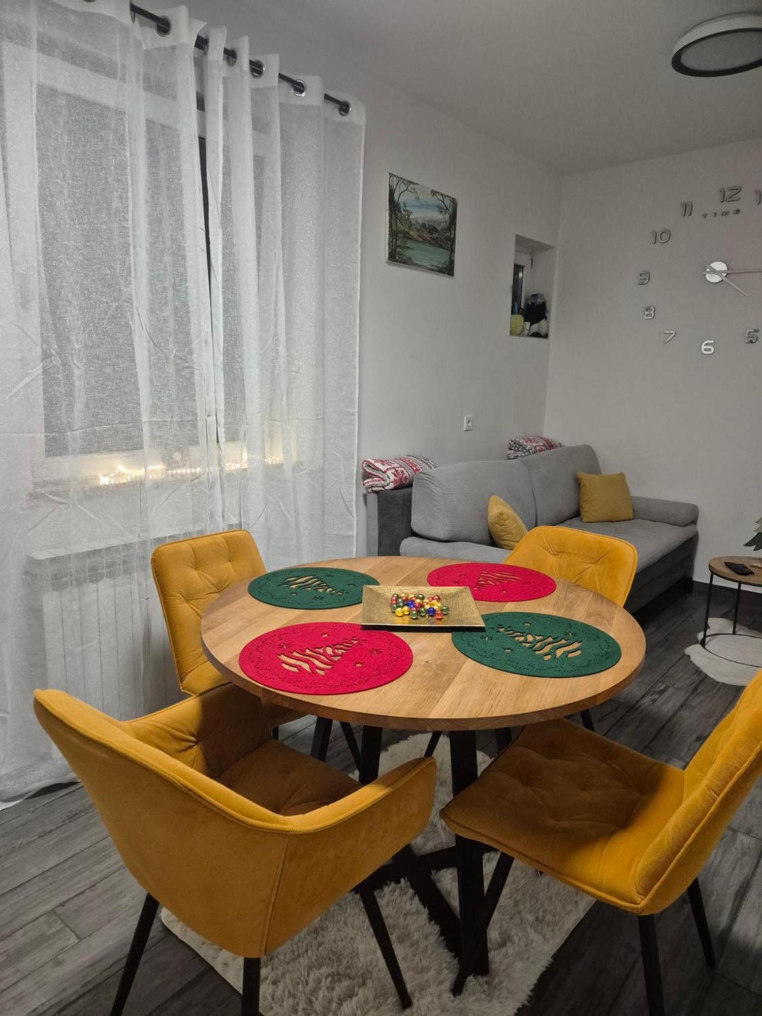 Apartman Na Jezeru ザグレブ エクステリア 写真